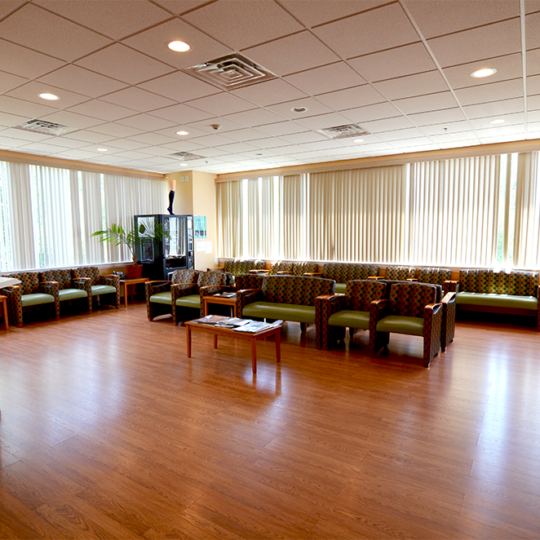 https://thevascularexperts.com/wp-content/uploads/2016/08/WaitingRoom_Stratford-540x540.png